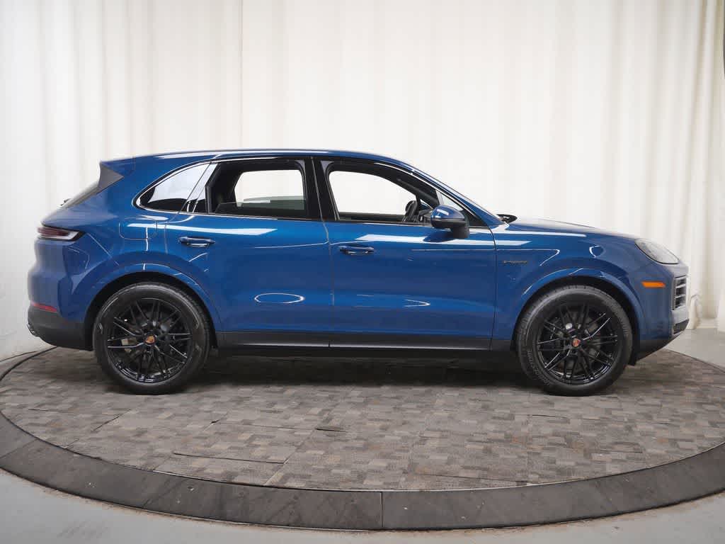 Thumbnail: 2026 Porsche Cayenne - 8