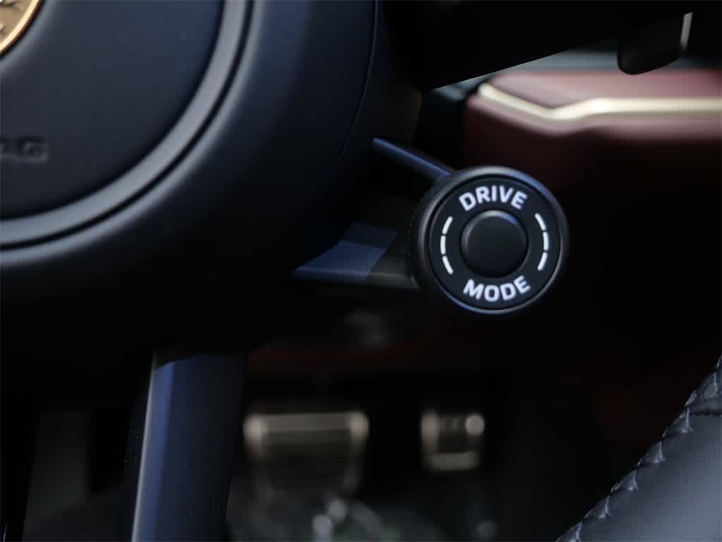 Thumbnail: 2025 Porsche Cayenne - 17