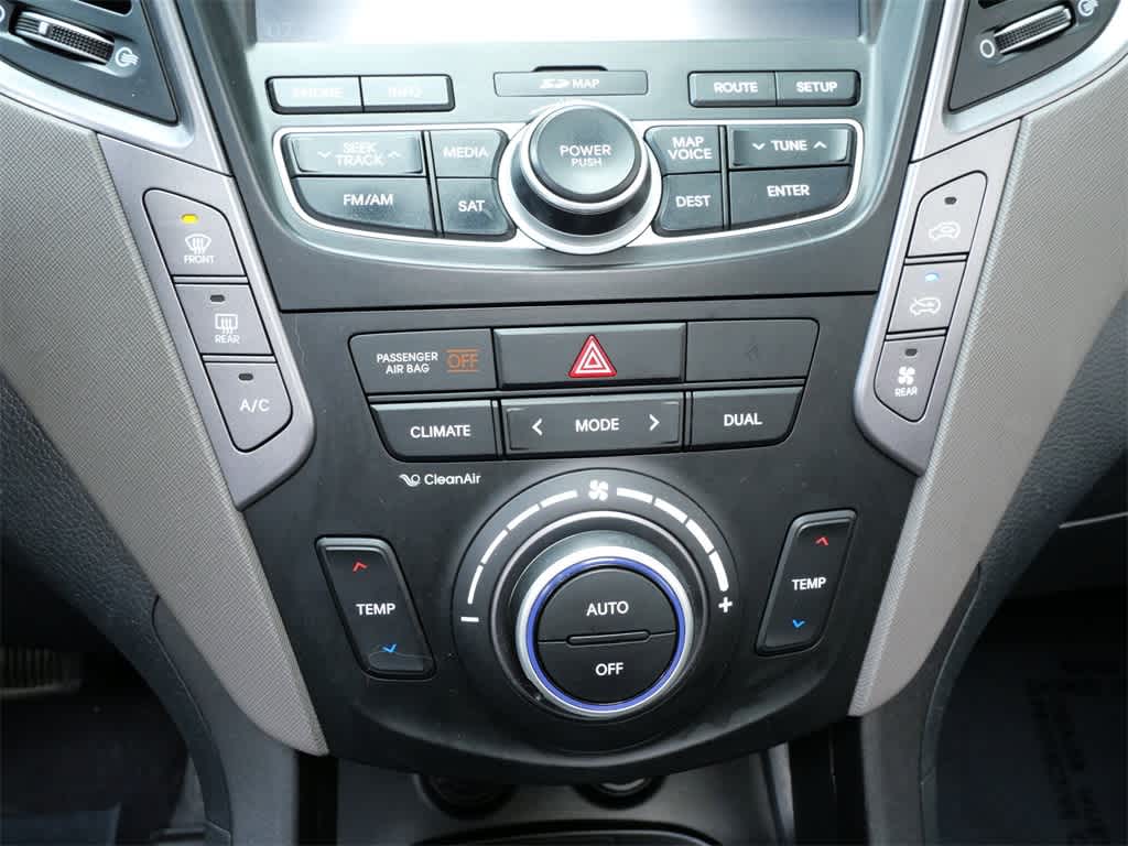 Thumbnail: 2015 Hyundai Santa Fe - 23