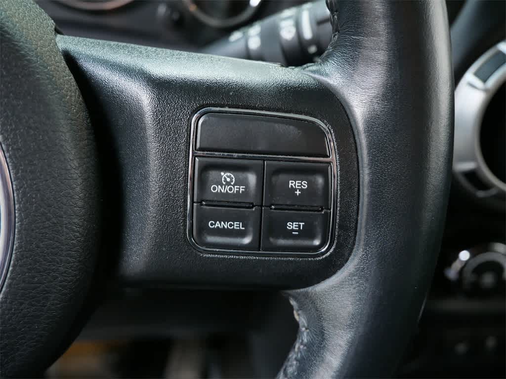 Thumbnail: 2017 Jeep Wrangler - 18