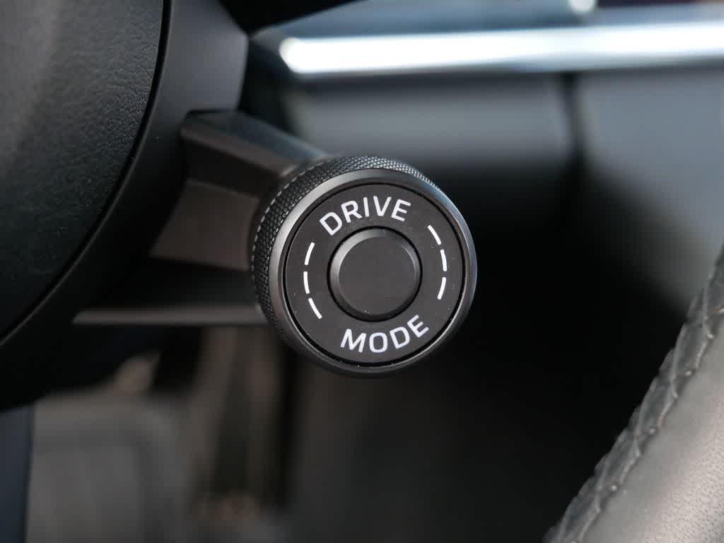 Thumbnail: 2023 Porsche Panamera - 24