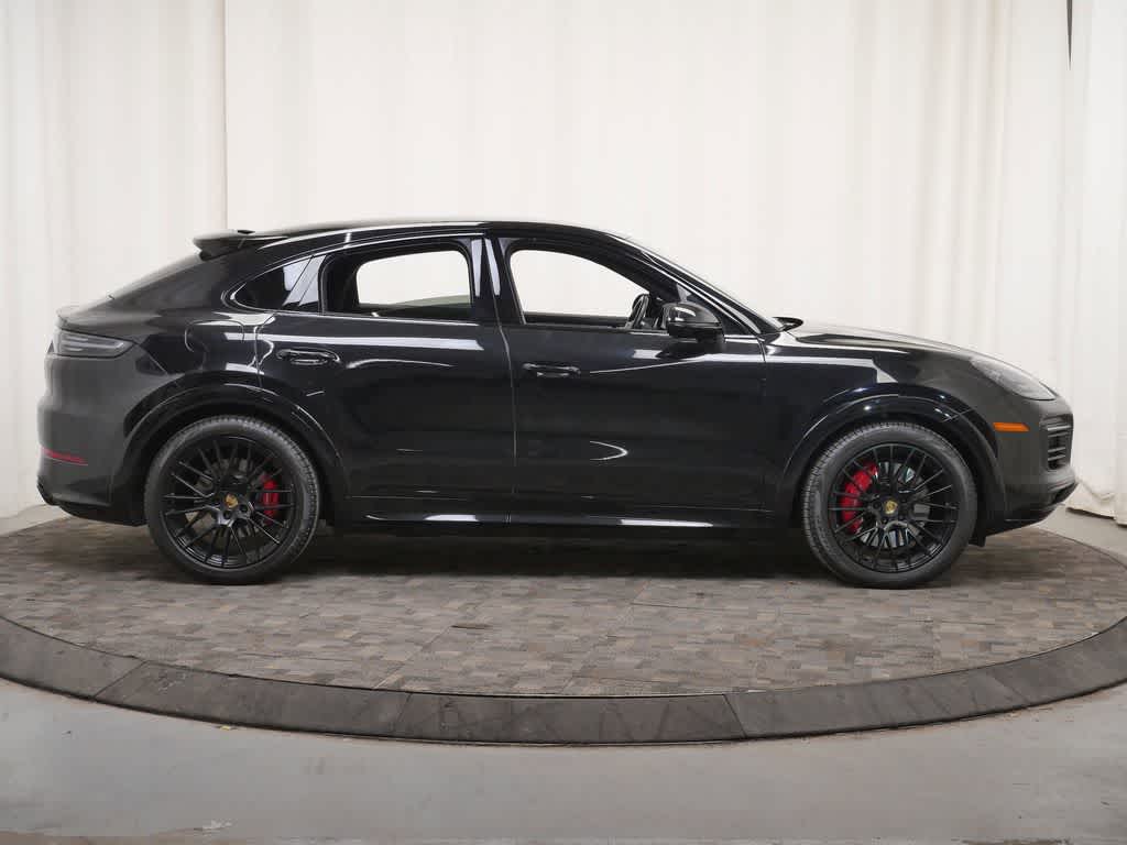 Thumbnail: 2023 Porsche Cayenne - 8