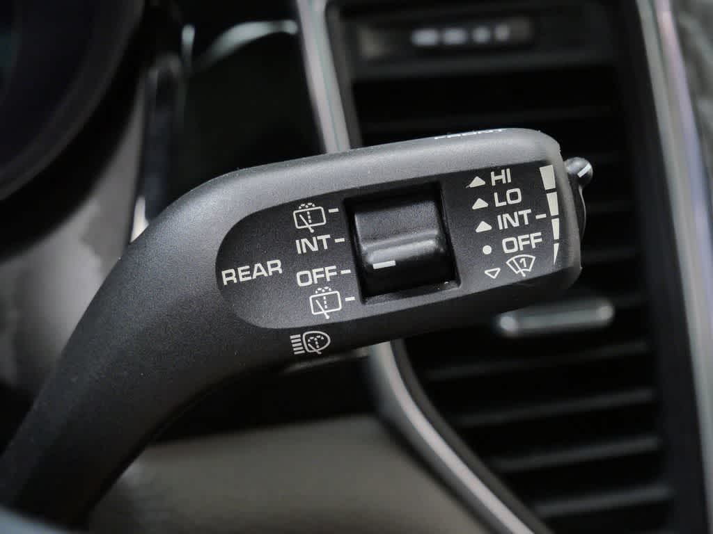 Thumbnail: 2018 Porsche Macan - 25