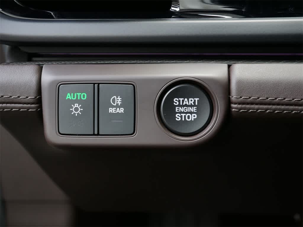 Thumbnail: 2025 Porsche Panamera - 19