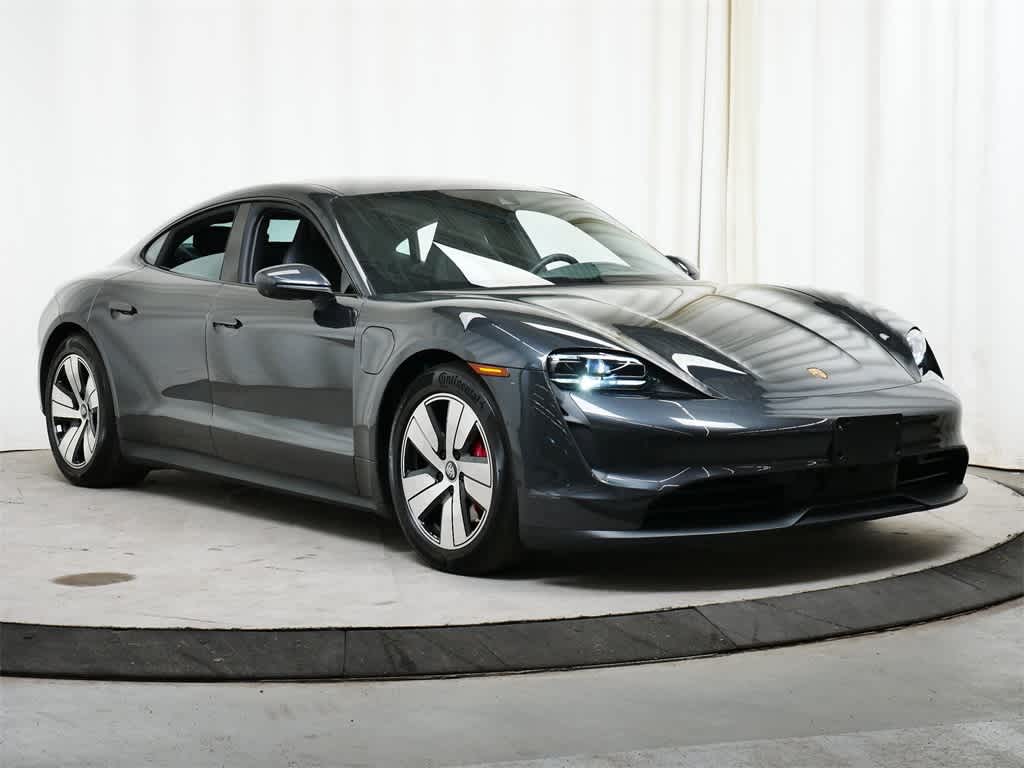 Thumbnail: 2022 Porsche Taycan - 9