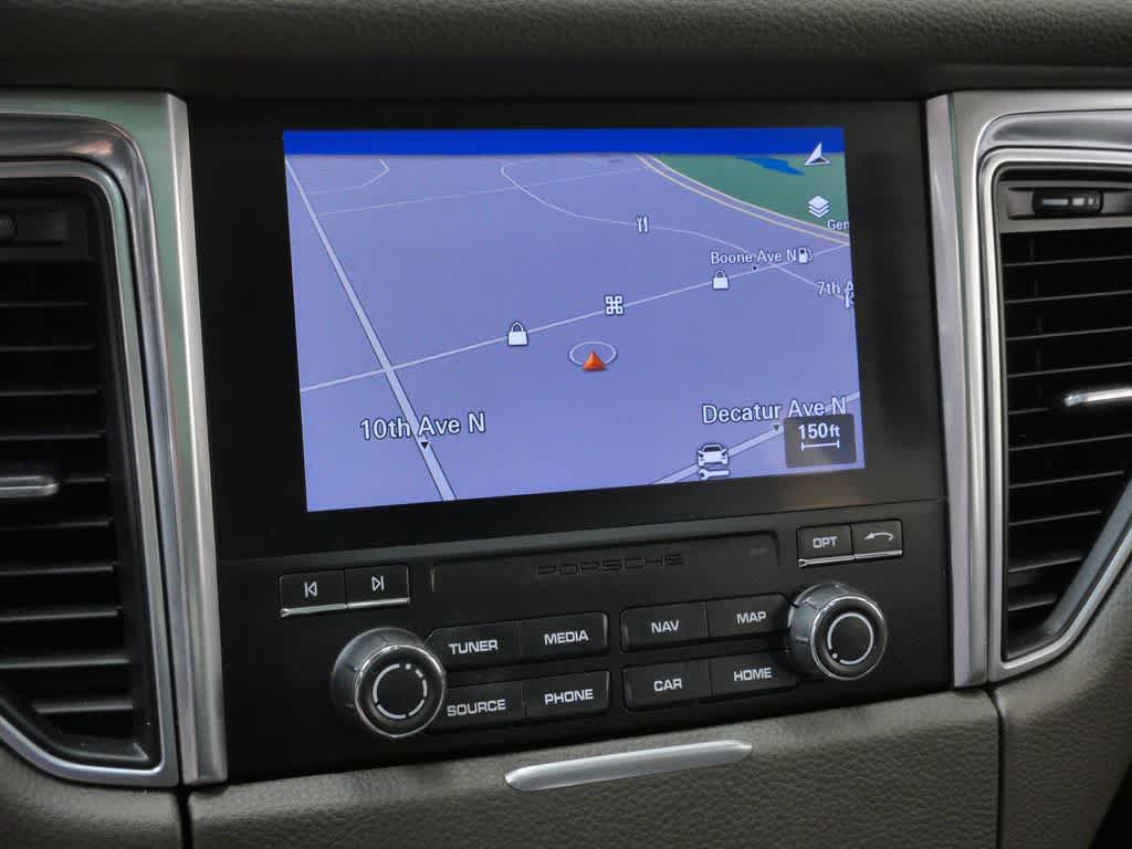 Thumbnail: 2018 Porsche Macan - 21