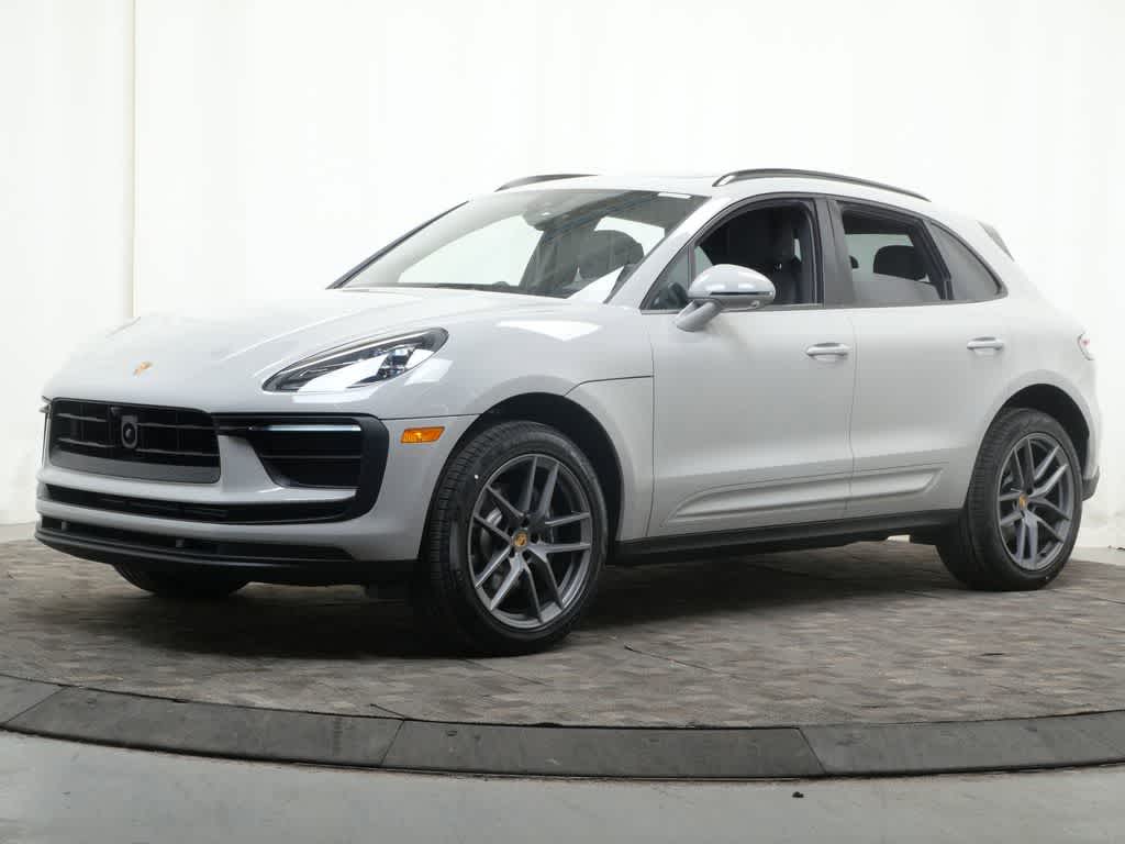 Thumbnail: 2026 Porsche Macan - 1