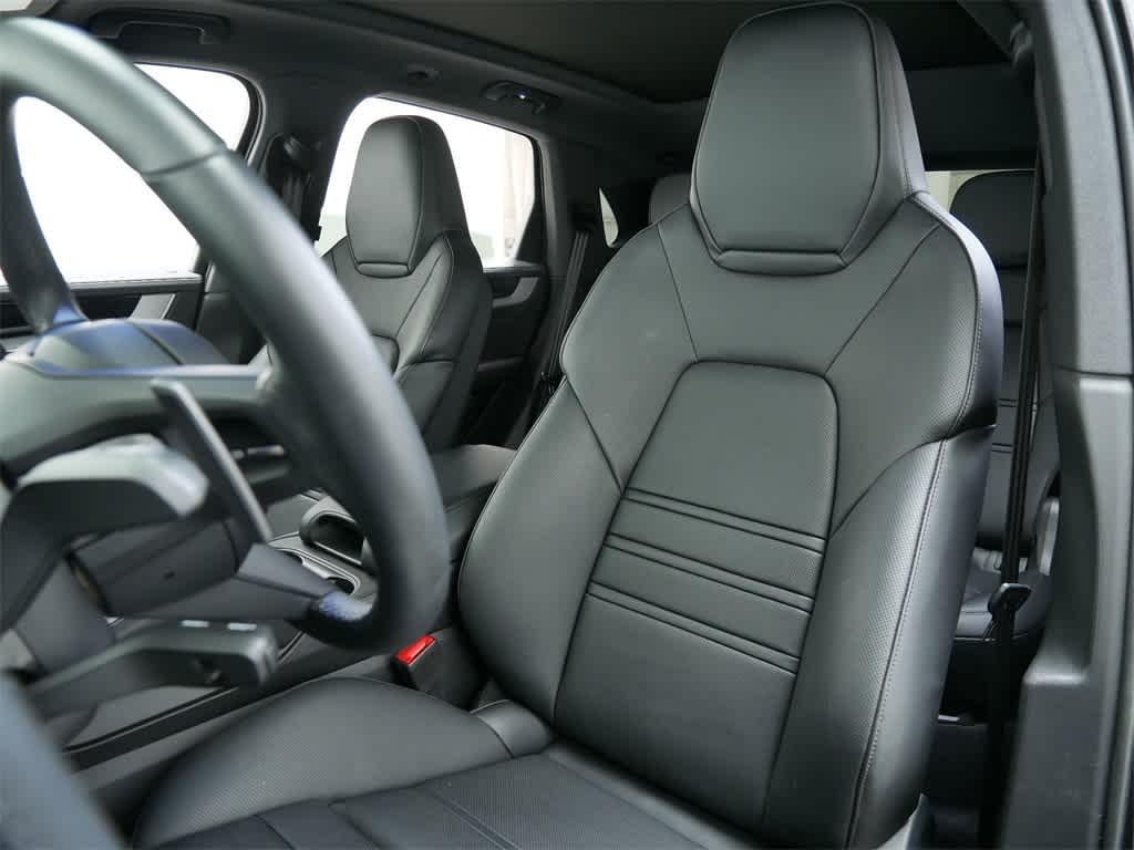 Thumbnail: 2025 Porsche Cayenne - 5