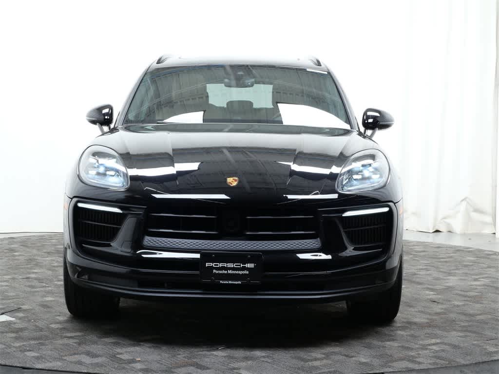 Thumbnail: 2024 Porsche Macan - 10