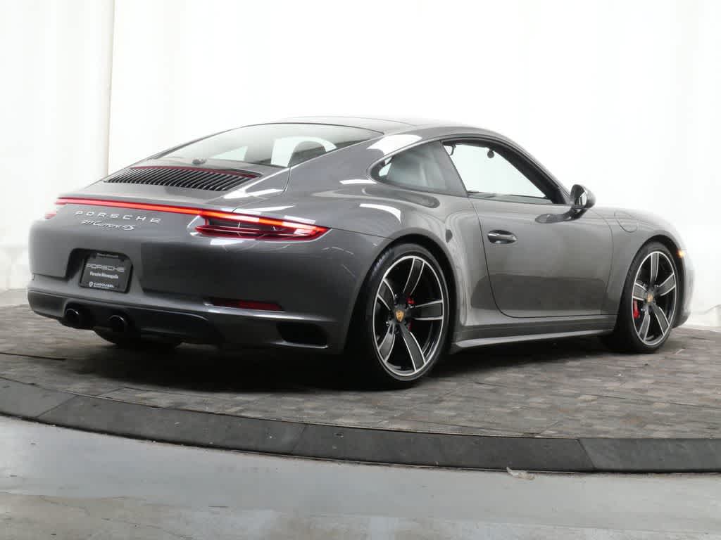 Thumbnail: 2019 Porsche 911 - 7