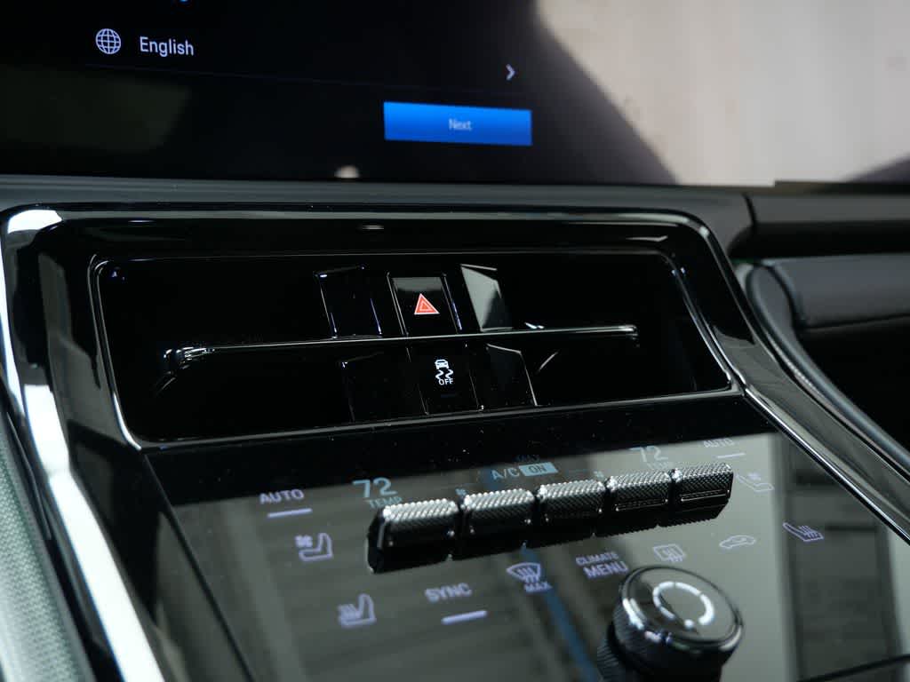 Thumbnail: 2025 Porsche Panamera - 28