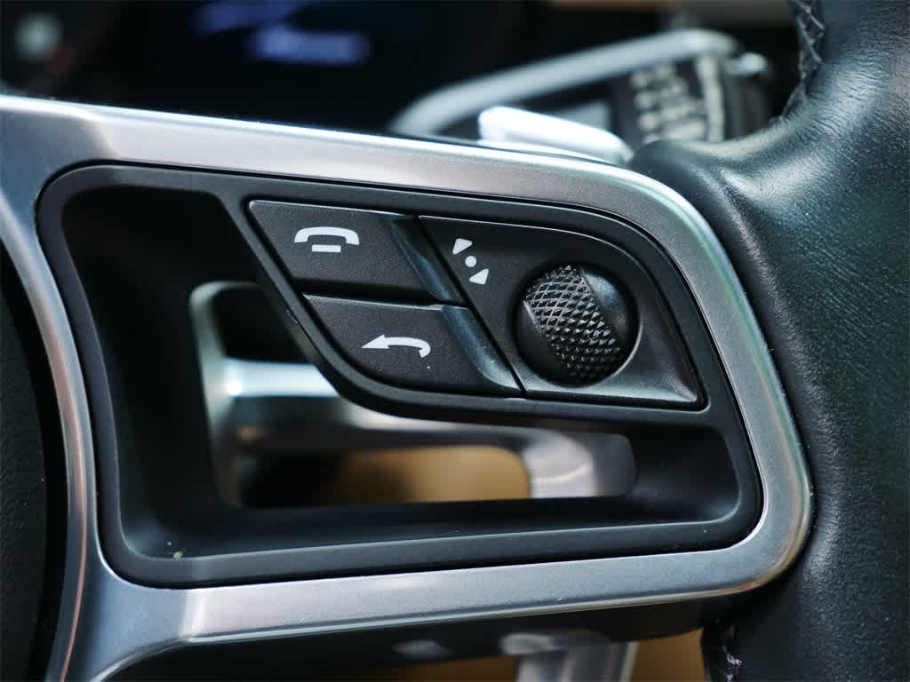 Thumbnail: 2018 Porsche Macan - 20