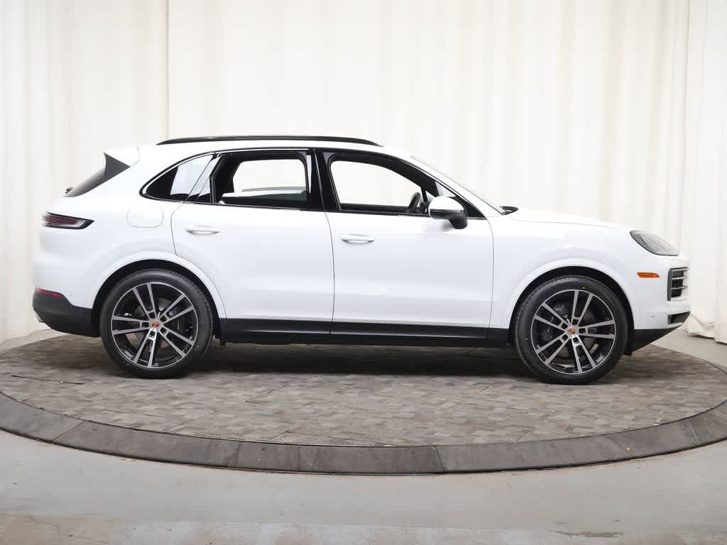 Thumbnail: 2026 Porsche Cayenne - 8