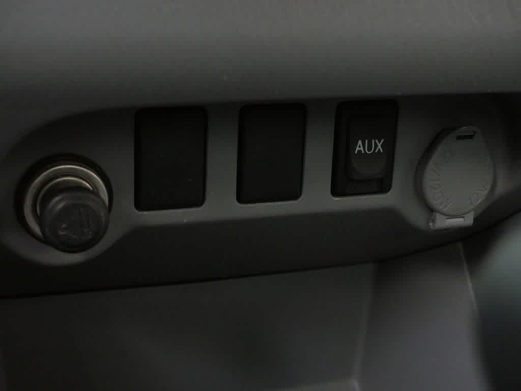 Thumbnail: 2011 Toyota Tacoma - 23