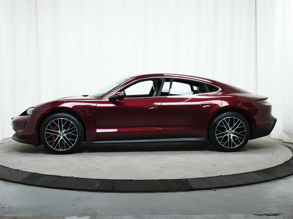 Thumbnail: 2022 Porsche Taycan - 2