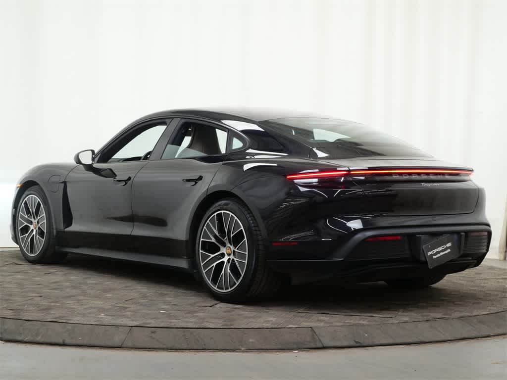 Thumbnail: 2022 Porsche Taycan - 3