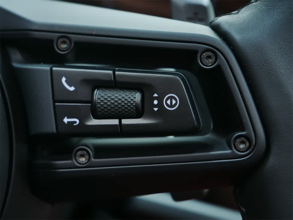 Thumbnail: 2025 Porsche Panamera - 22