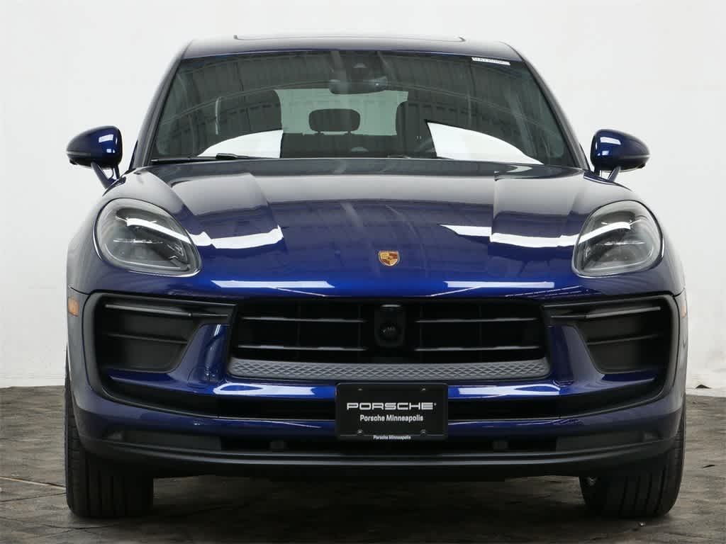Thumbnail: 2025 Porsche Macan - 10
