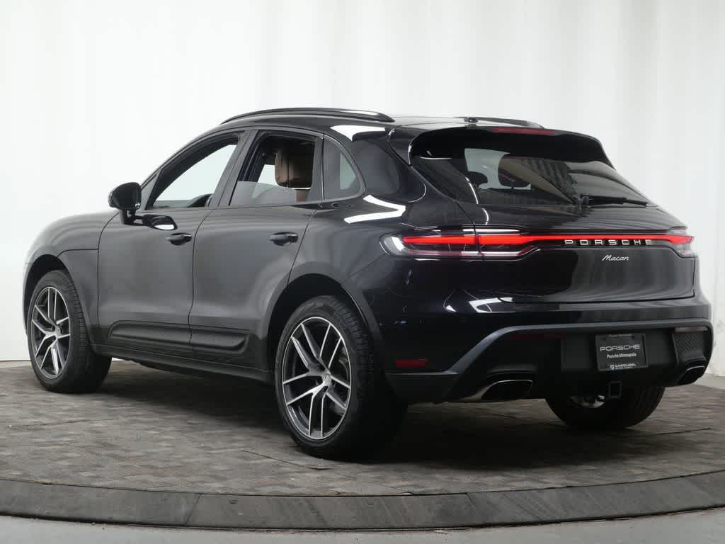 Thumbnail: 2025 Porsche Macan - 3