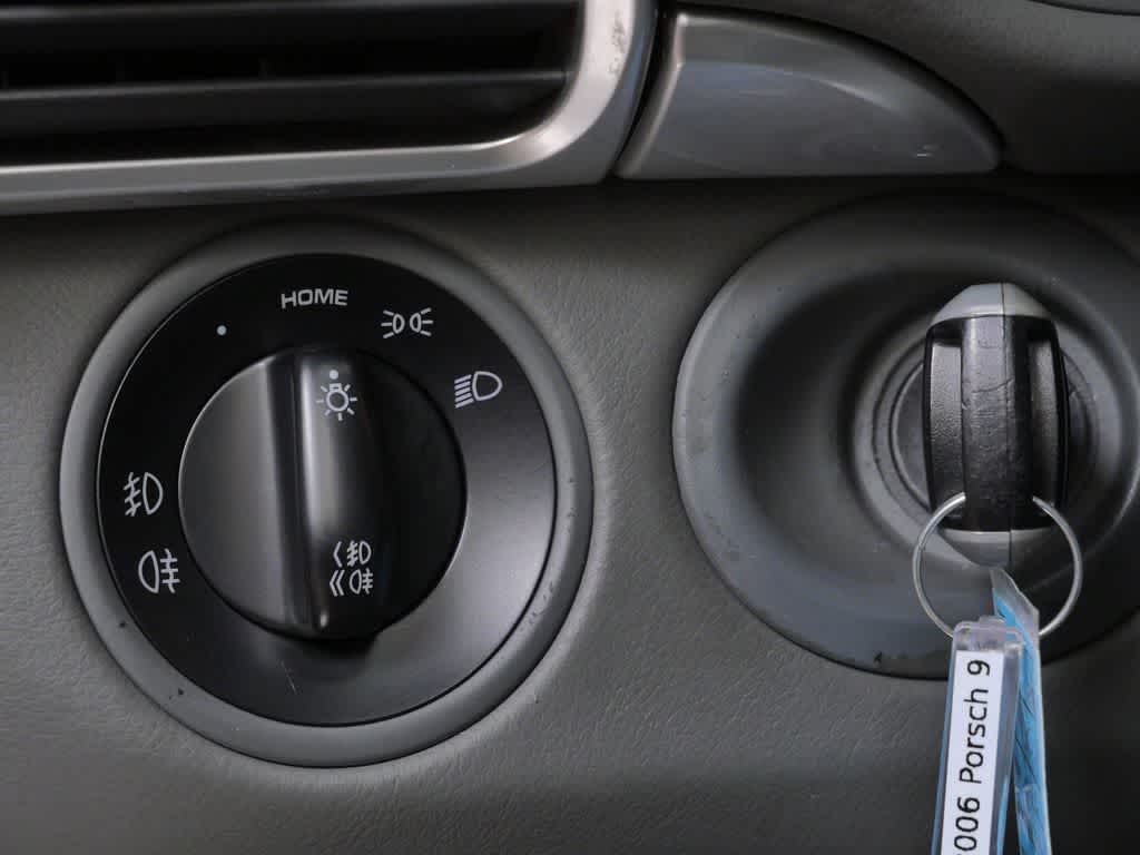 Thumbnail: 2006 Porsche 911 - 17