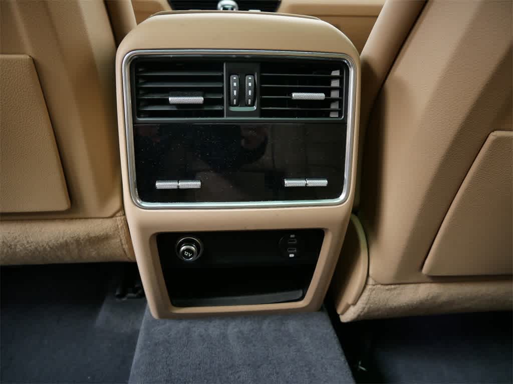 Thumbnail: 2023 Porsche Cayenne - 15