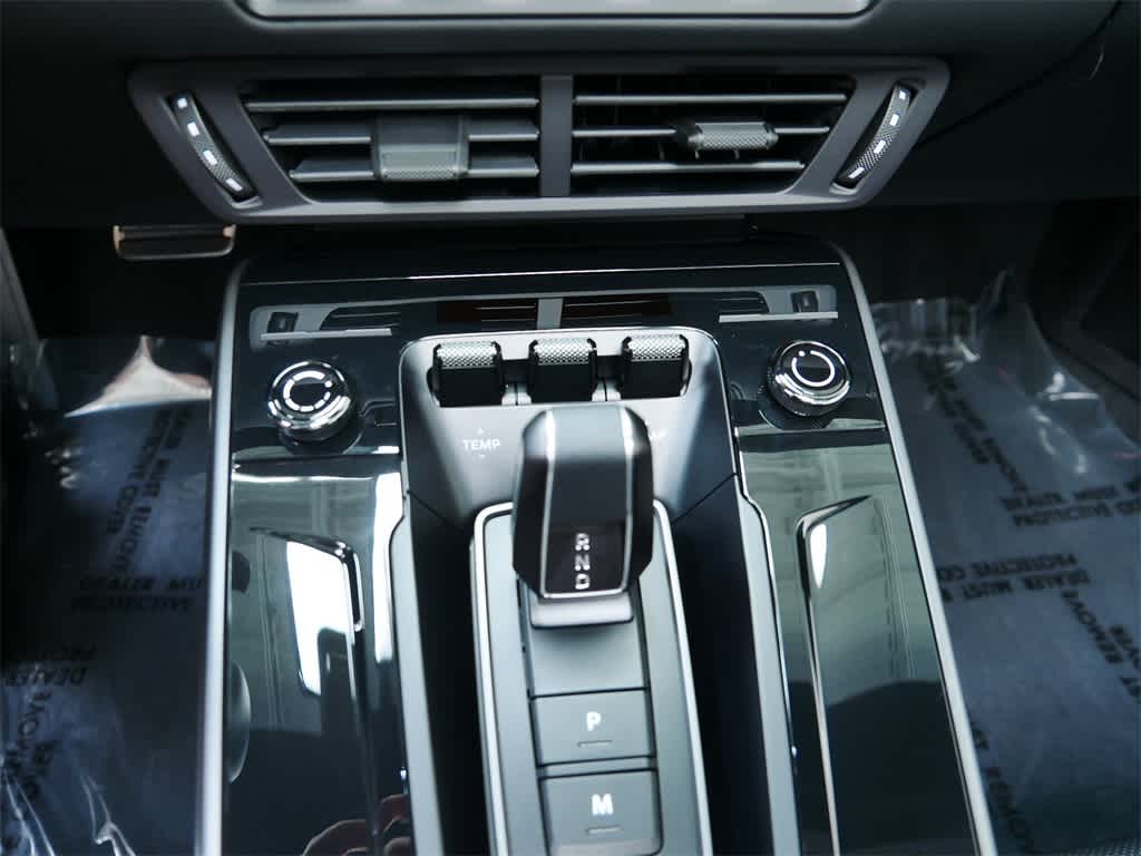 Thumbnail: 2026 Porsche 911 - 25