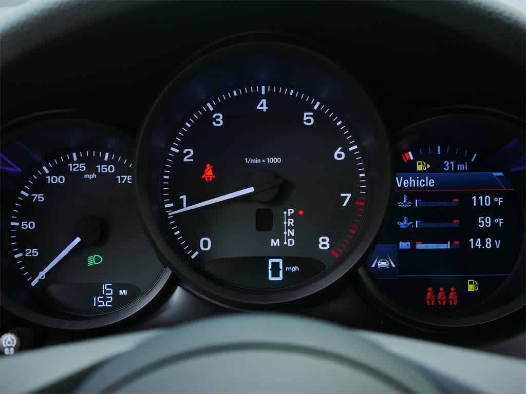 Thumbnail: 2026 Porsche Macan - 25