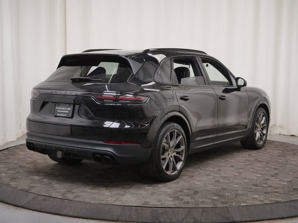 Thumbnail: 2023 Porsche Cayenne - 7