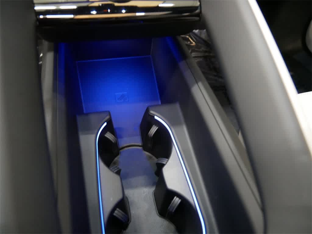 2024 Porsche Macan T 25