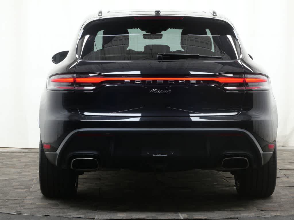 Thumbnail: 2026 Porsche Macan - 6
