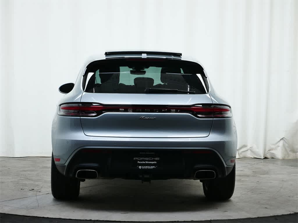 2025 Porsche Macan  6
