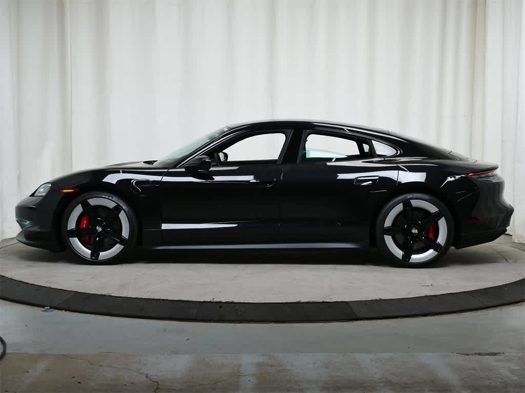 Thumbnail: 2025 Porsche Taycan - 2
