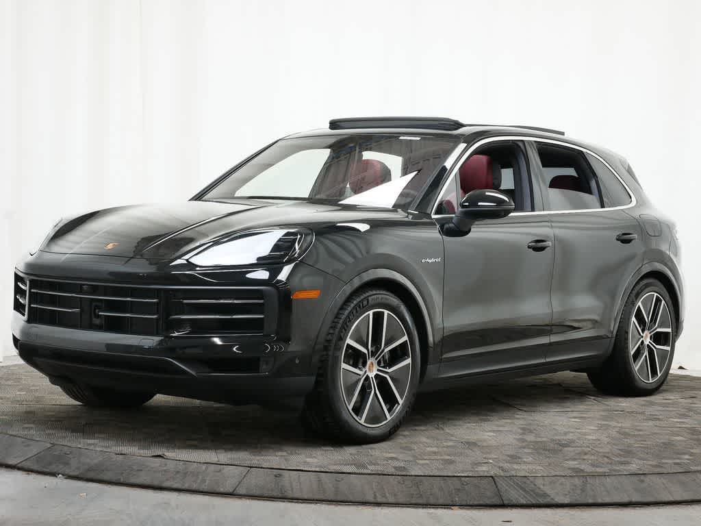 Thumbnail: 2025 Porsche Cayenne - 1
