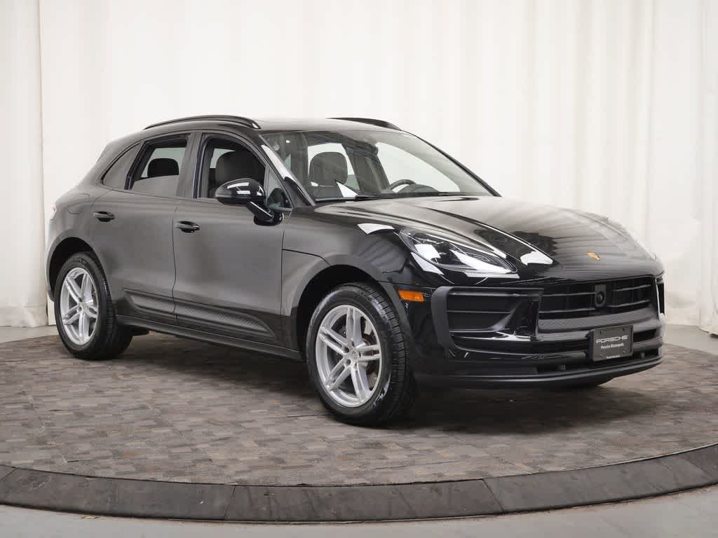 Thumbnail: 2025 Porsche Macan - 9
