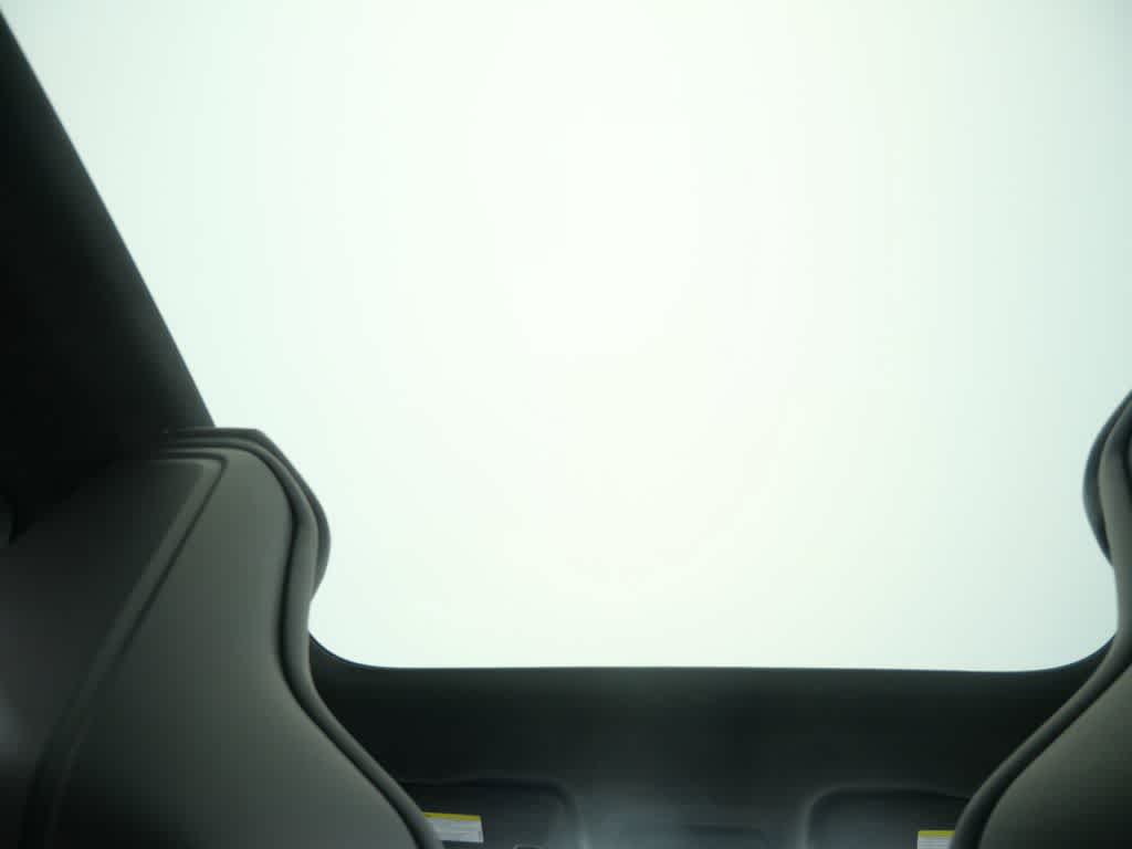 Thumbnail: 2023 Porsche Taycan - 17