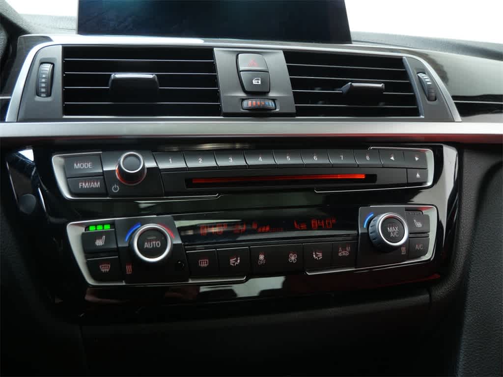 Thumbnail: 2018 BMW 3 Series - 27