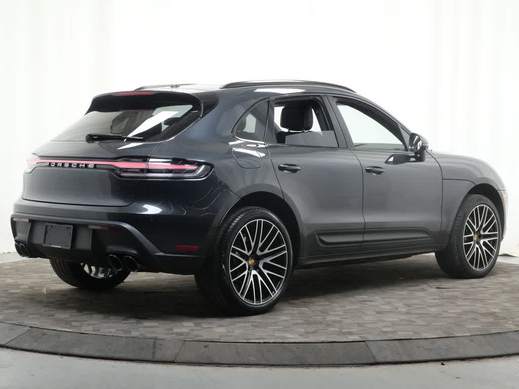 Thumbnail: 2026 Porsche Macan - 7