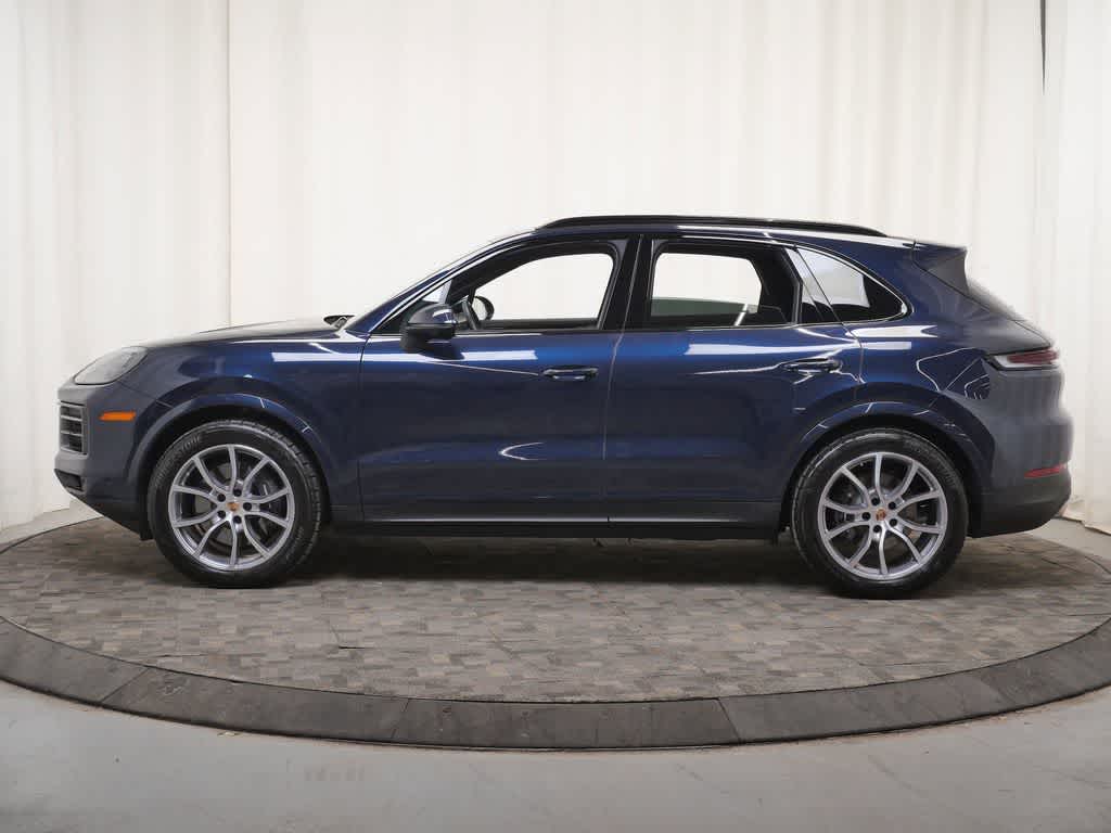 Thumbnail: 2025 Porsche Cayenne - 2
