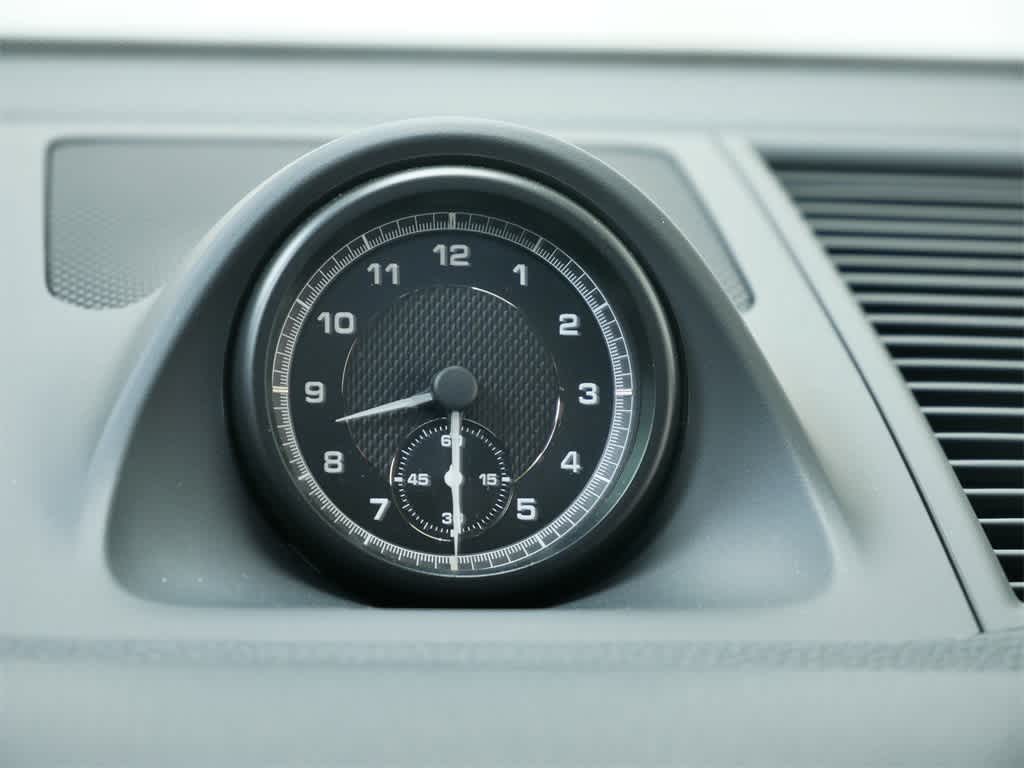 Thumbnail: 2025 Porsche Macan - 24