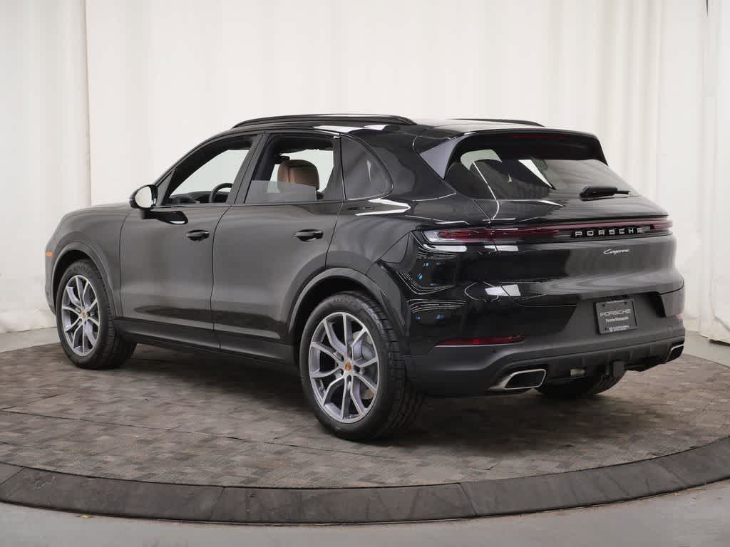 Thumbnail: 2026 Porsche Cayenne - 3