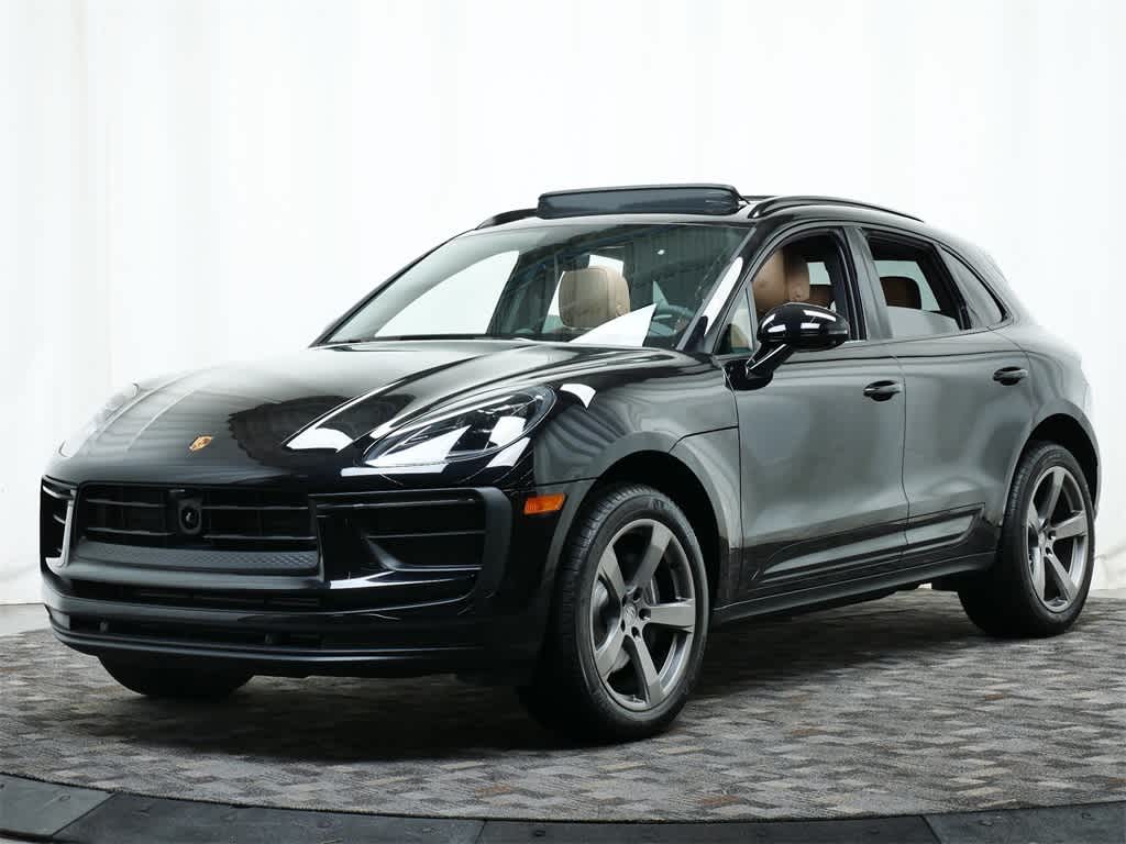 Thumbnail: 2025 Porsche Macan - 1