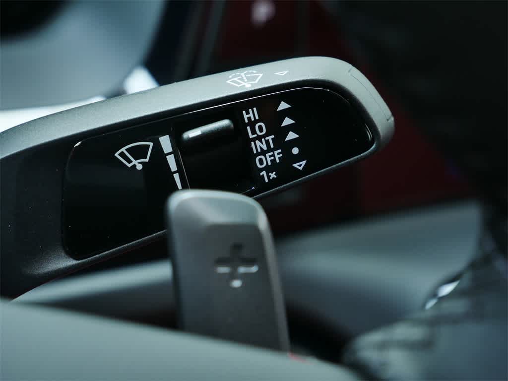 Thumbnail: 2025 Porsche Panamera - 25