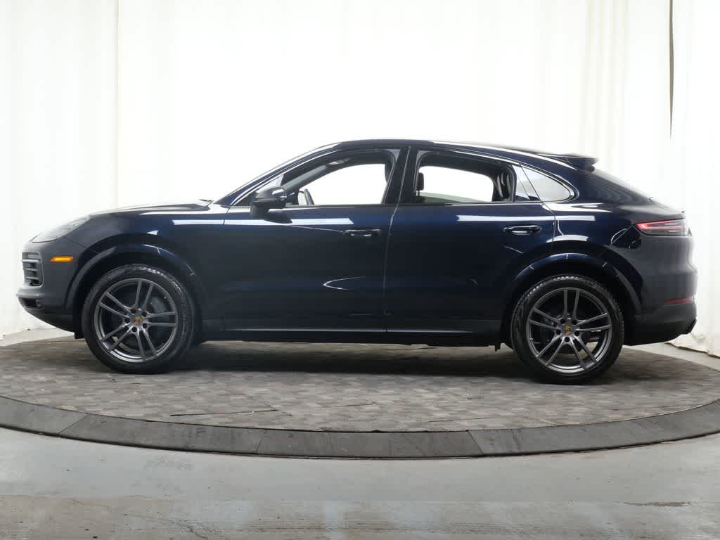Thumbnail: 2022 Porsche Cayenne - 2