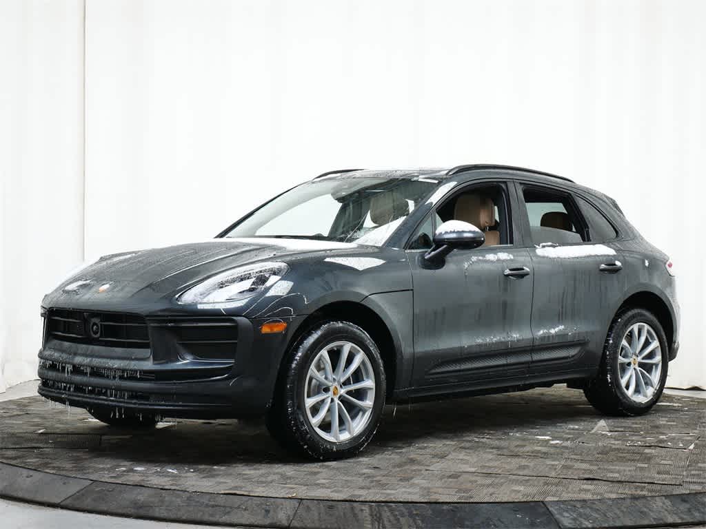 Thumbnail: 2026 Porsche Macan - 1
