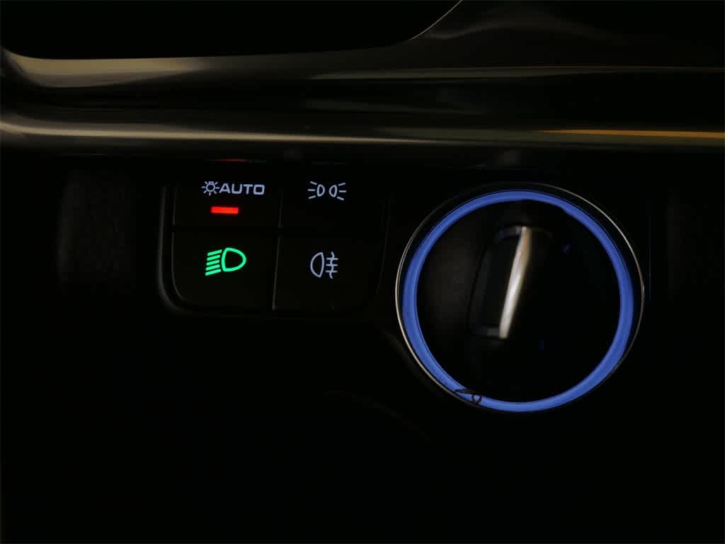 Thumbnail: 2023 Porsche Panamera - 18