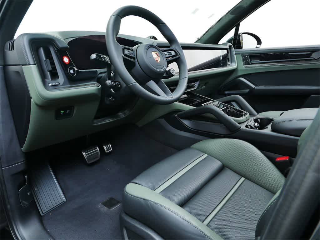 Thumbnail: 2025 Porsche Cayenne - 4