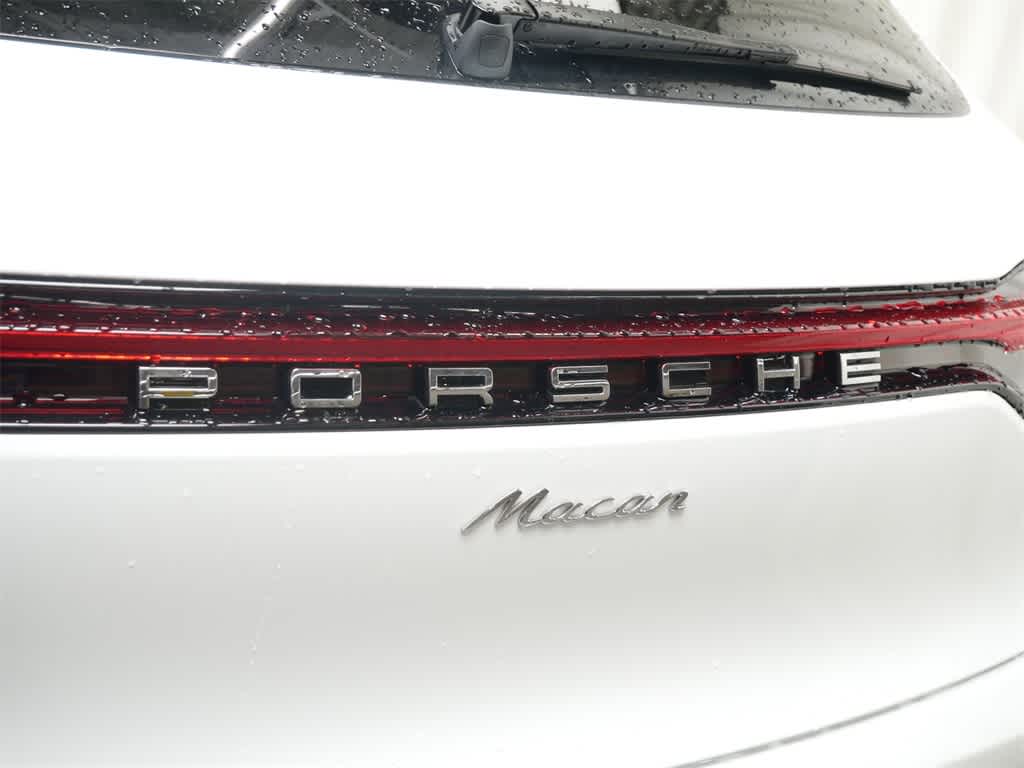 Thumbnail: 2025 Porsche Macan - 7