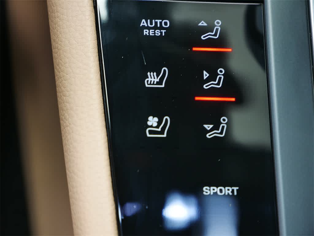 Thumbnail: 2026 Porsche Macan - 24