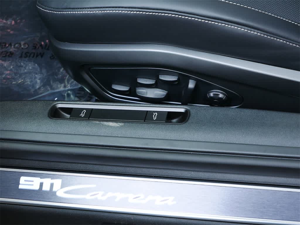 Thumbnail: 2026 Porsche 911 - 12