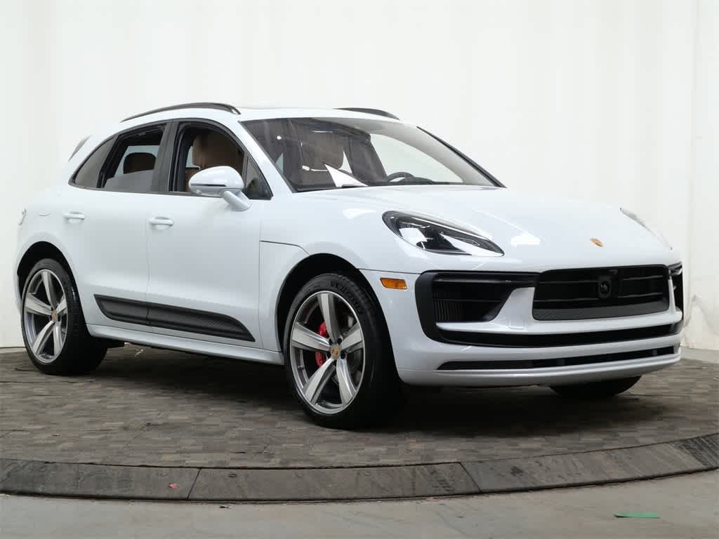 Thumbnail: 2026 Porsche Macan - 9